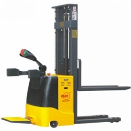 Самоходный штабелер CDD15H