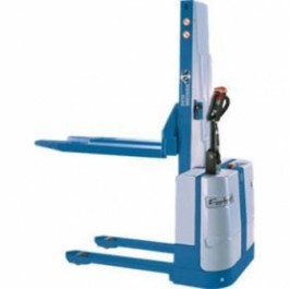 Самоходный штабелер E1216