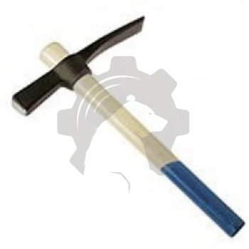 Молоток каменщика, деревянная рукоятка 38-5-206